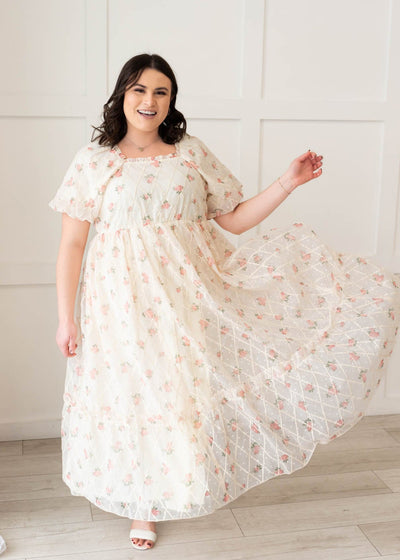 Short sleeve cream rose dress in plus size