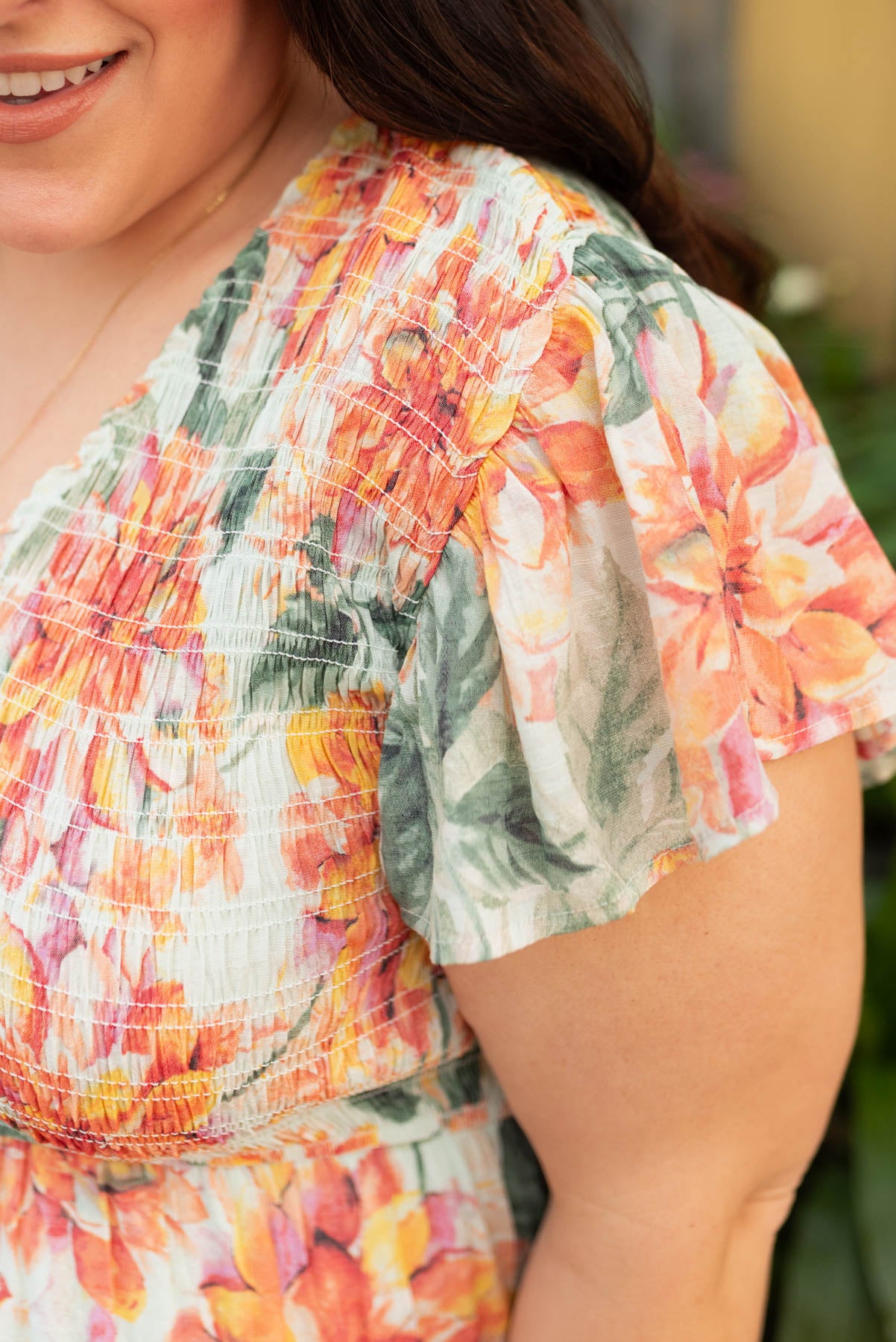 Close up of the sleeve on the plus size mint floral dress