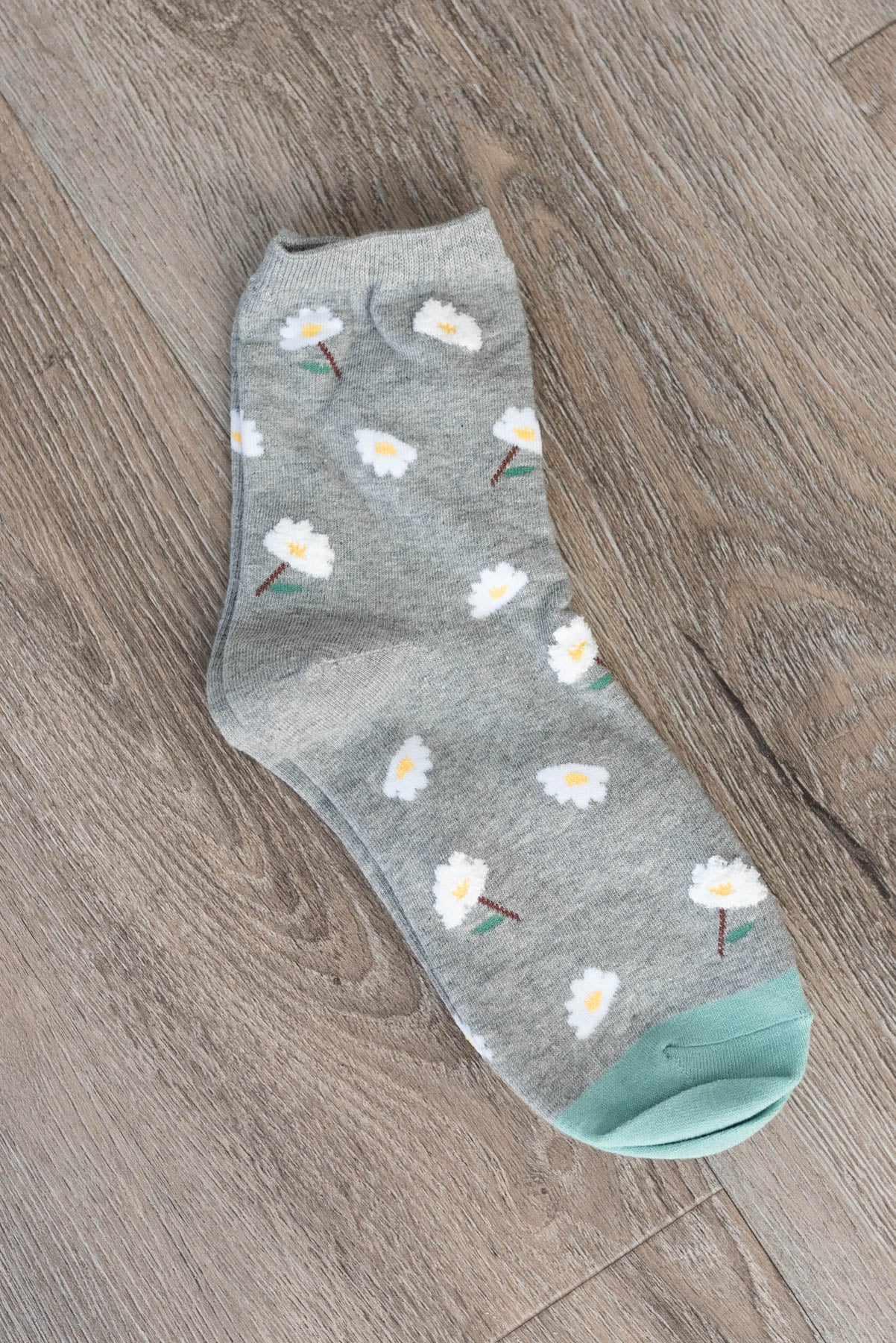 Grey daisy garden socks