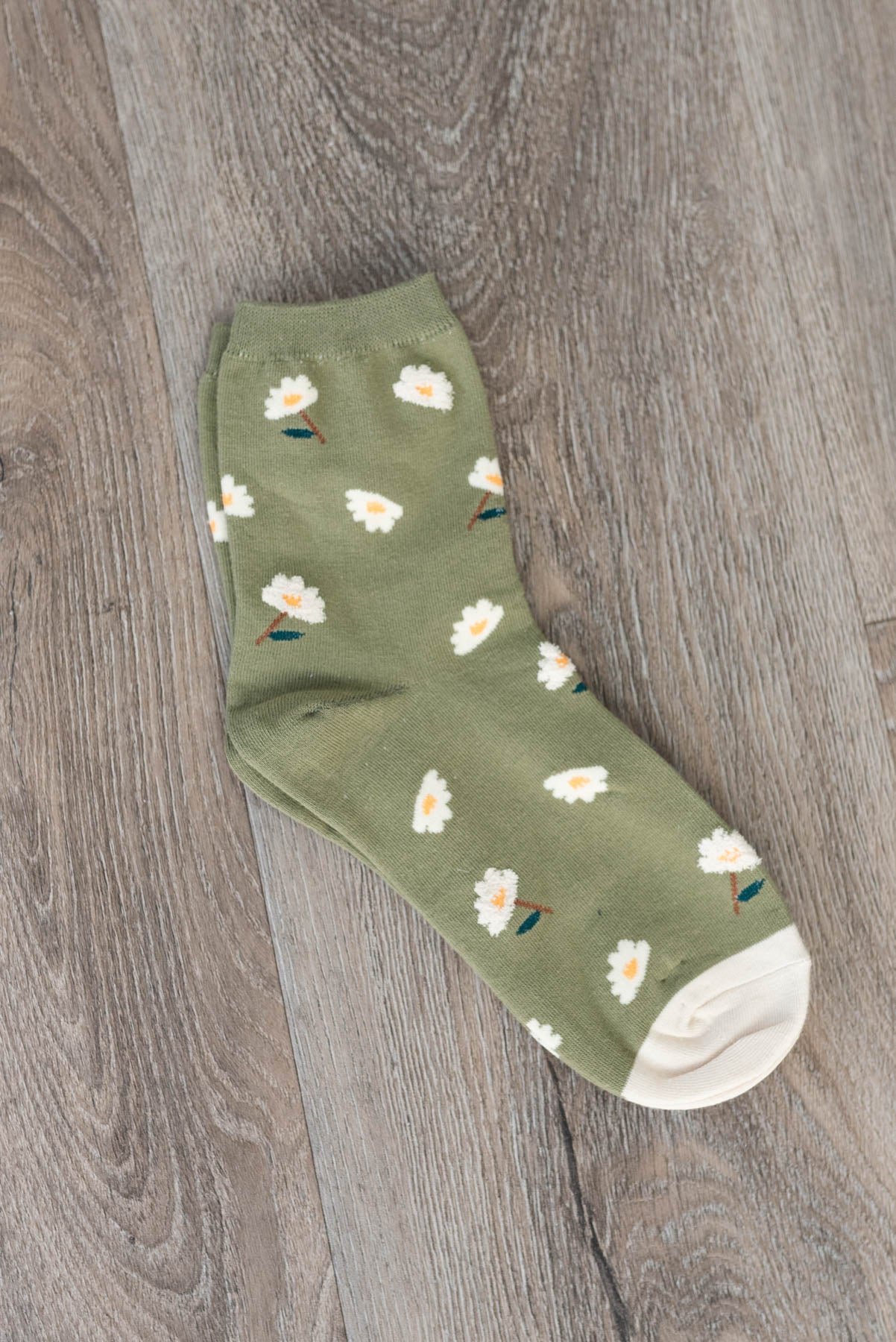 Olive daisy garden socks