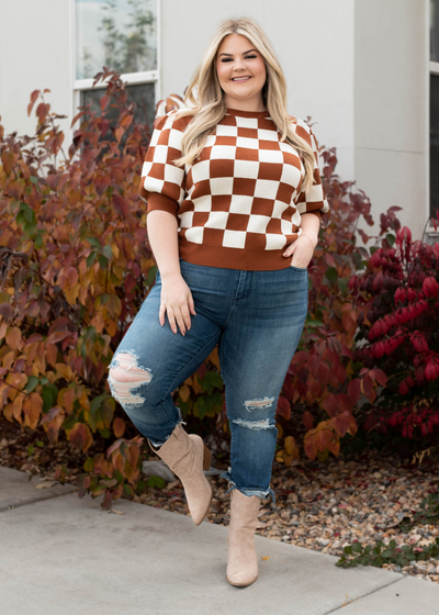 Short sleeve camel sweater