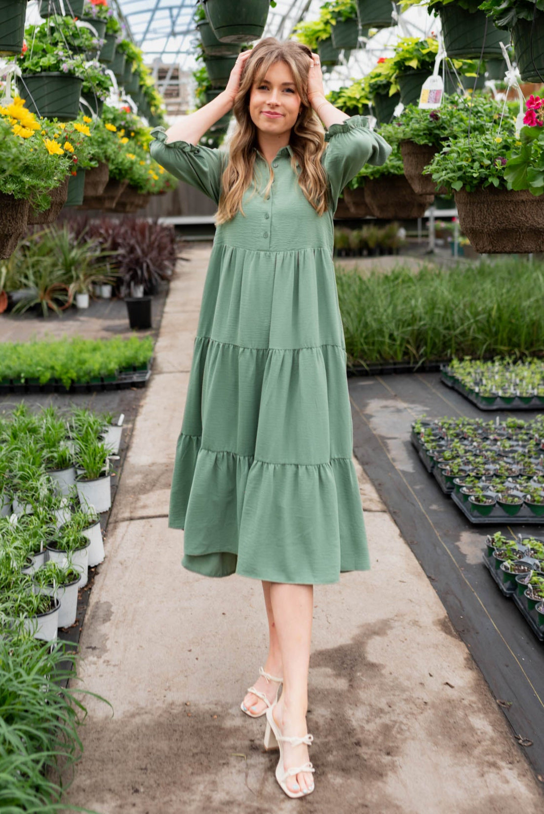 Short sleeve green collered tiered dress