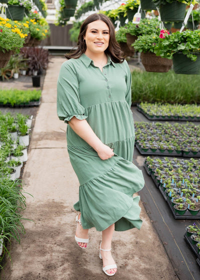 Green collared tiered dress with elbow sleeves in plus size