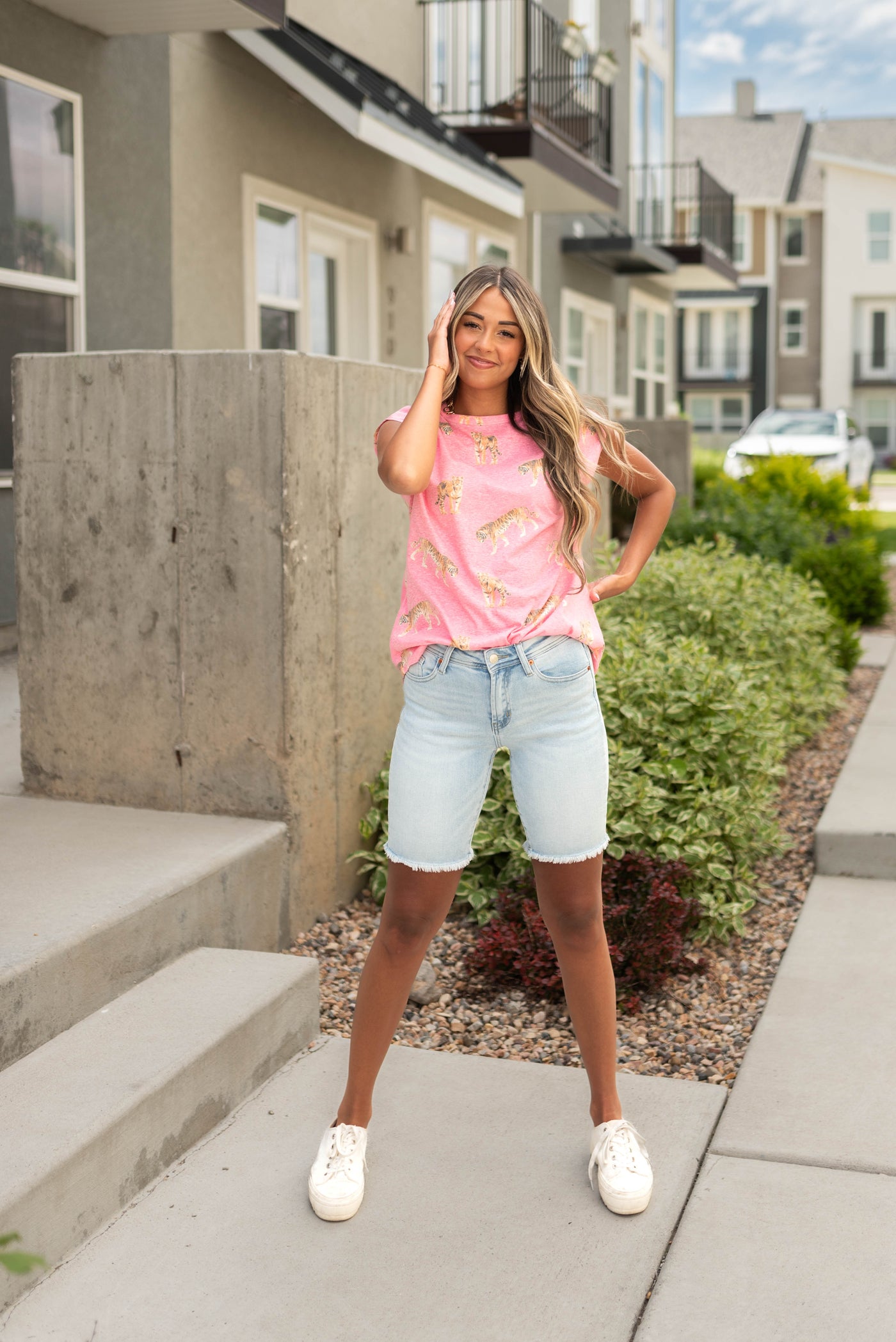 Vintage fuchsia top with tiger print