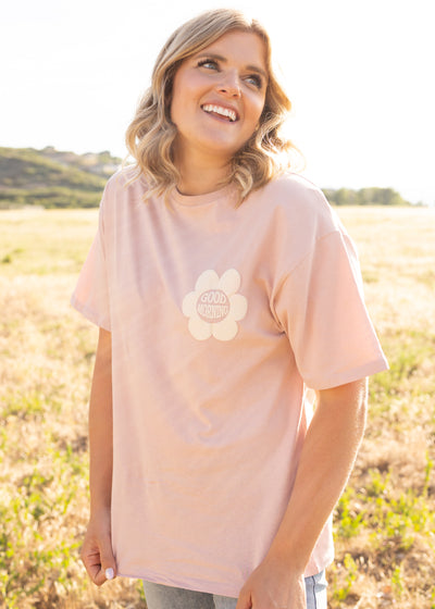 Short sleeve pink top graphic tee