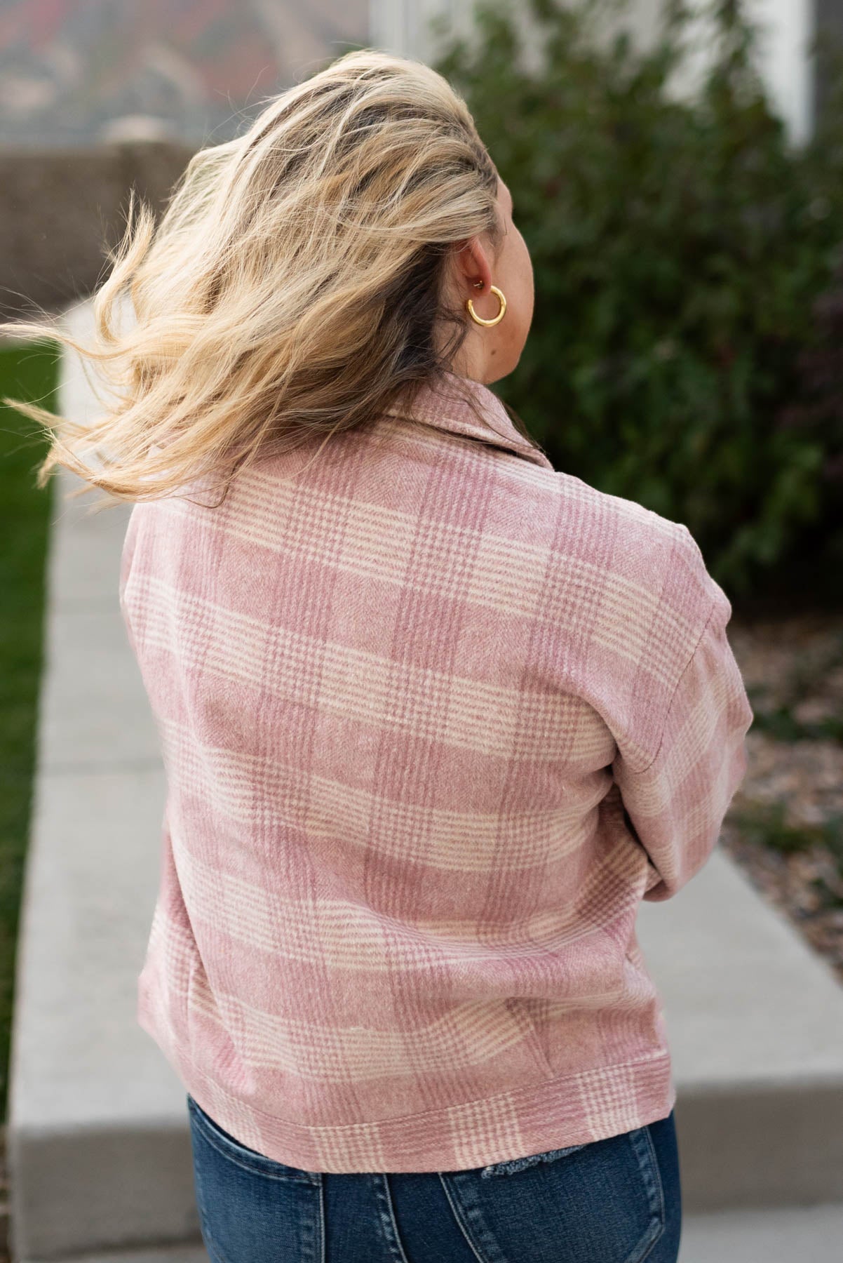 Back view of a pink plaid shacket