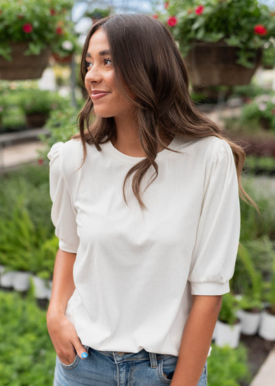 Short sleeve basic white top