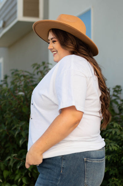 Side view of a plus size boo white tee