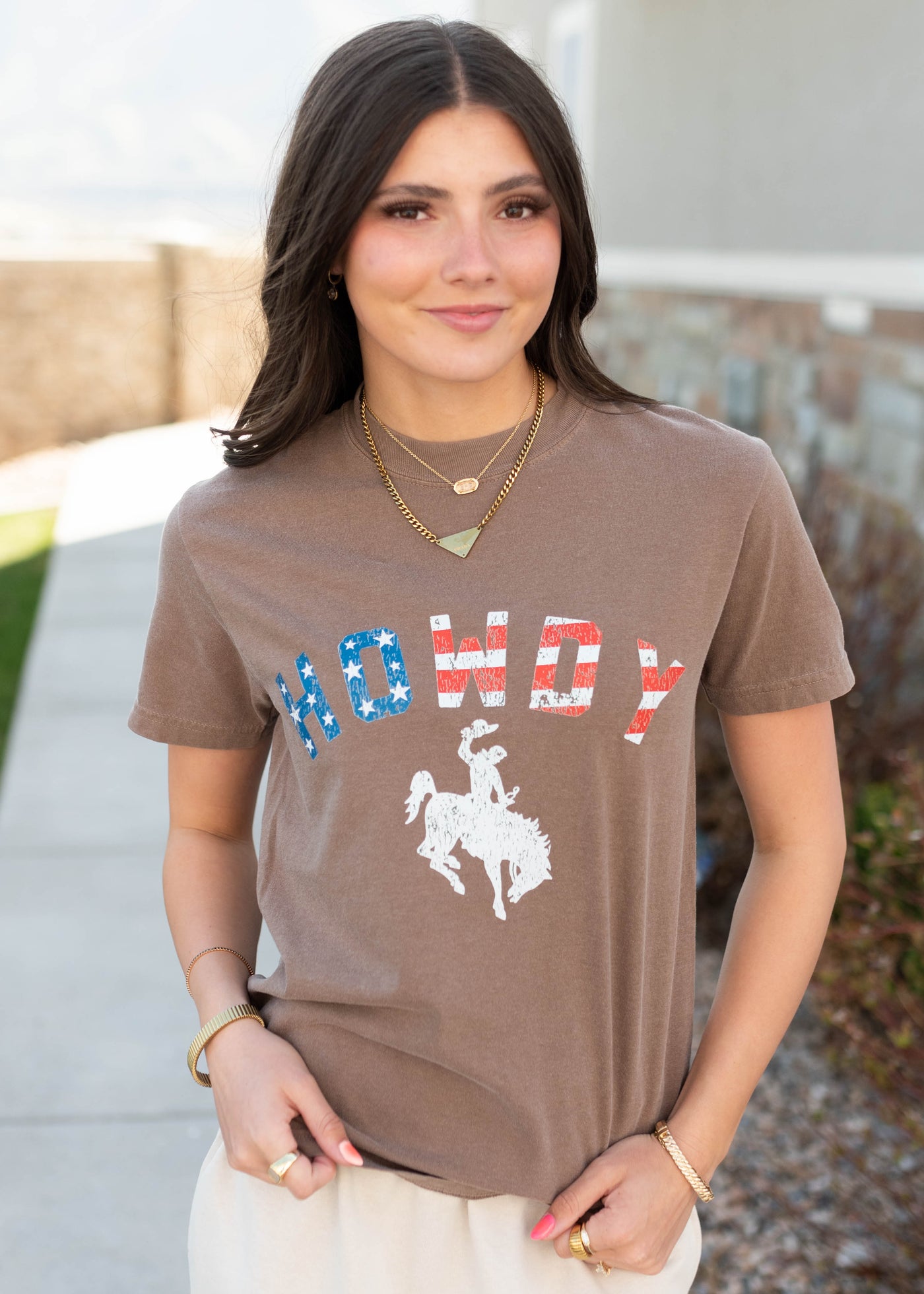 Howdy cowboy graphic tee with short sleeves