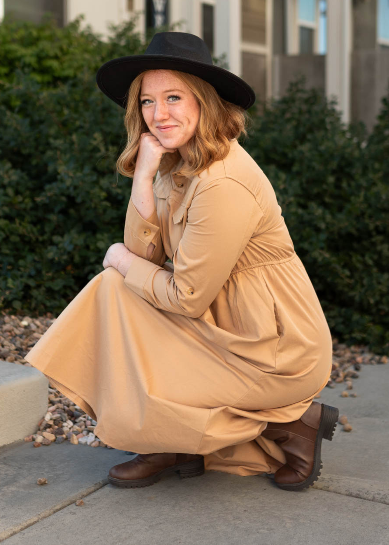 Camel dress with long sleeves