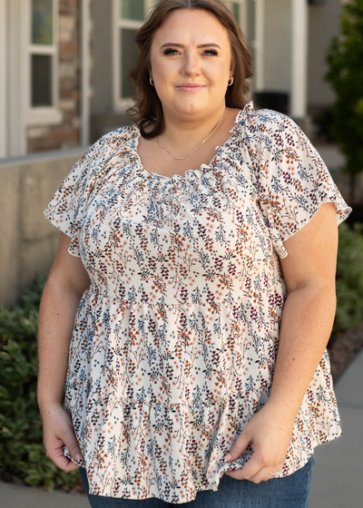 Short sleeve plus size ivory top