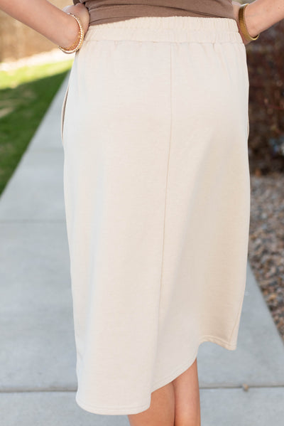 Back view of the natural jersey skirt