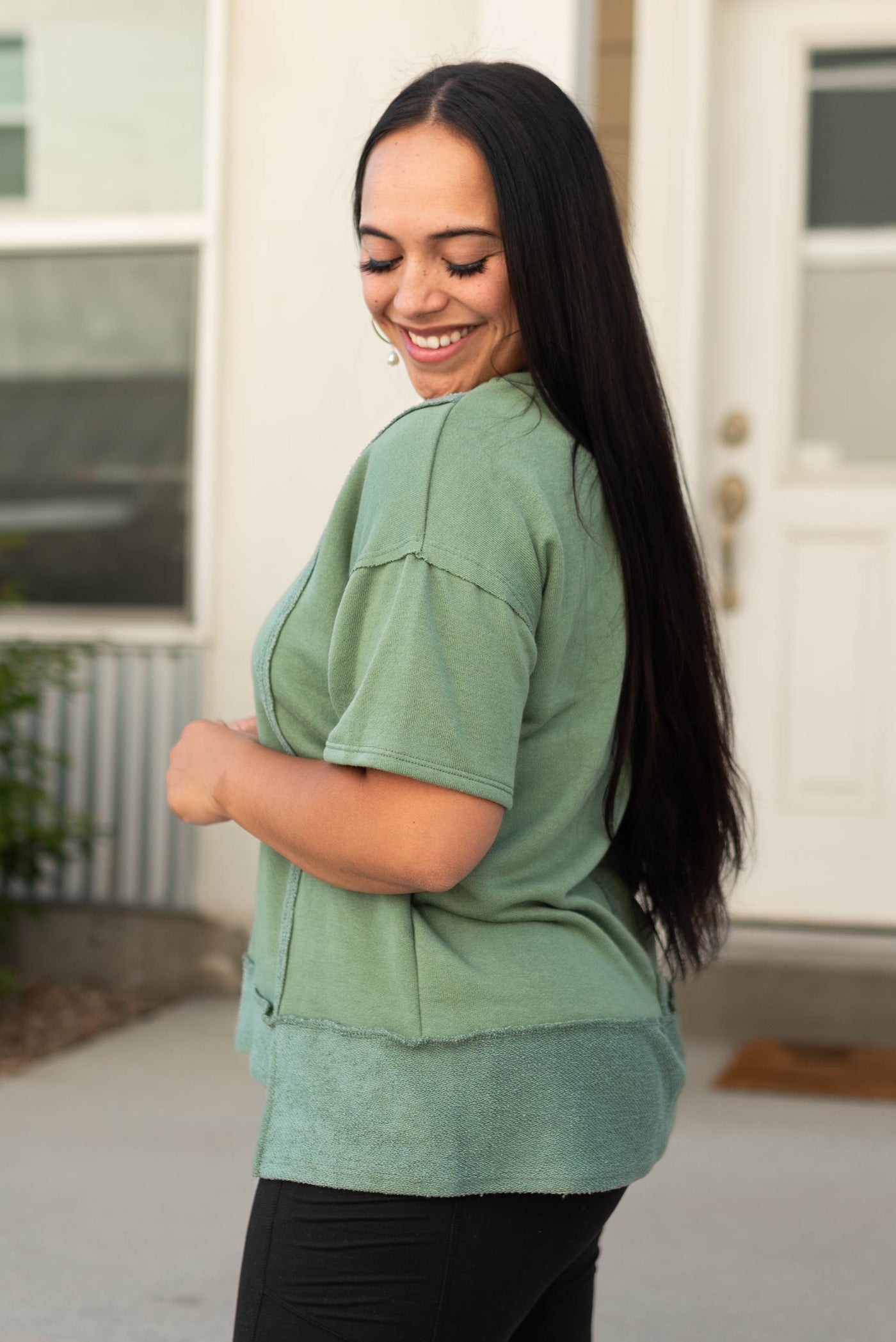 Side view of a olive top
