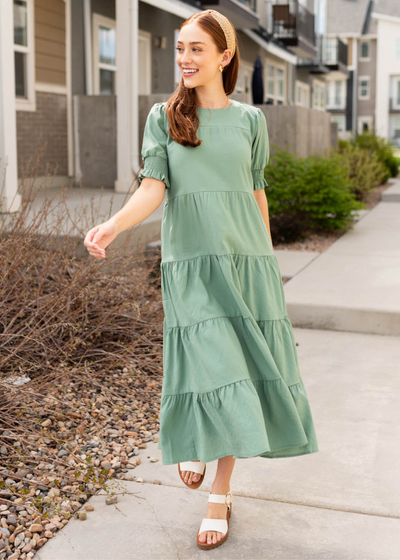 Tiered green dress with short sleeves