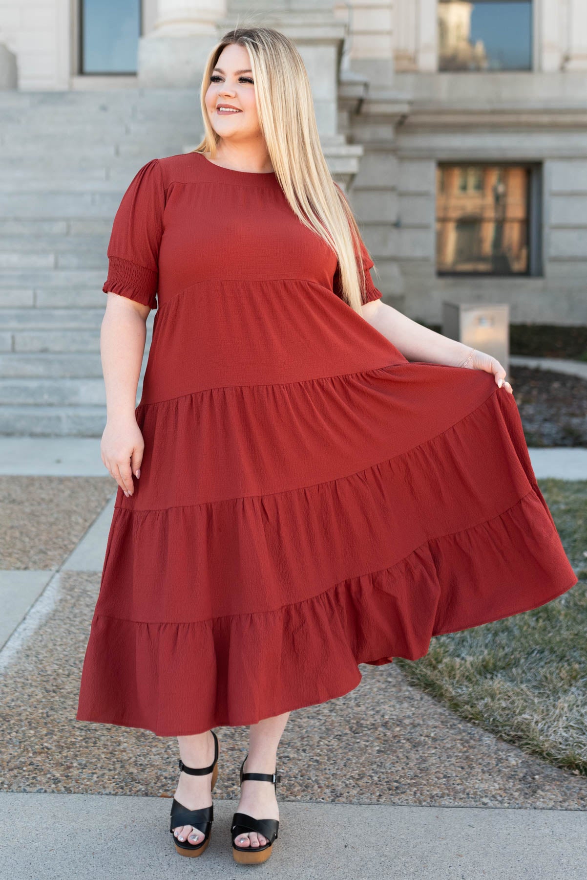 Short sleeve plus size tiered rust dress