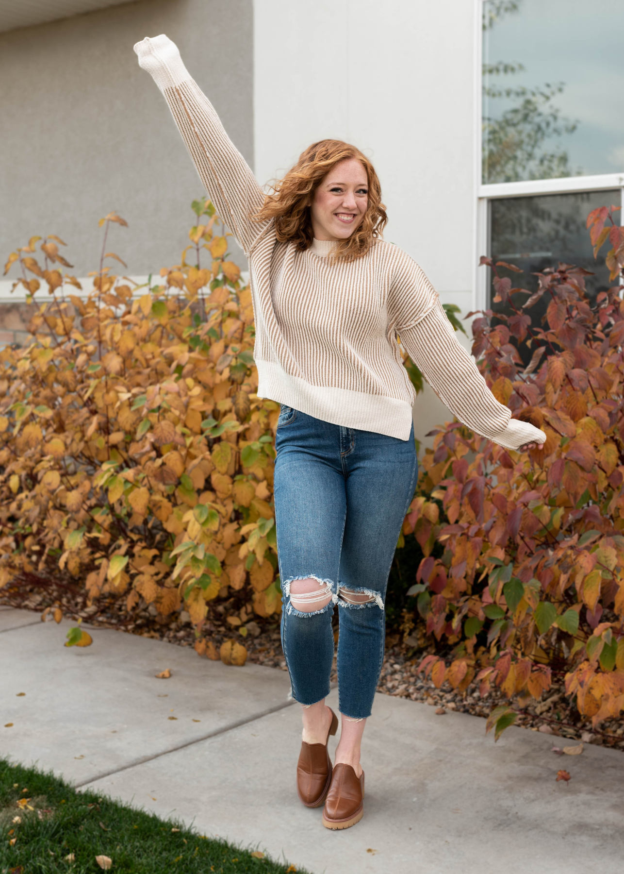 Long sleeve cream knit sweater