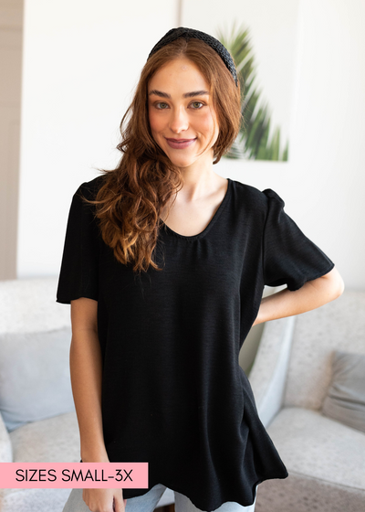 Short sleeve black top