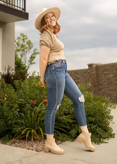 Side view of a taupe top