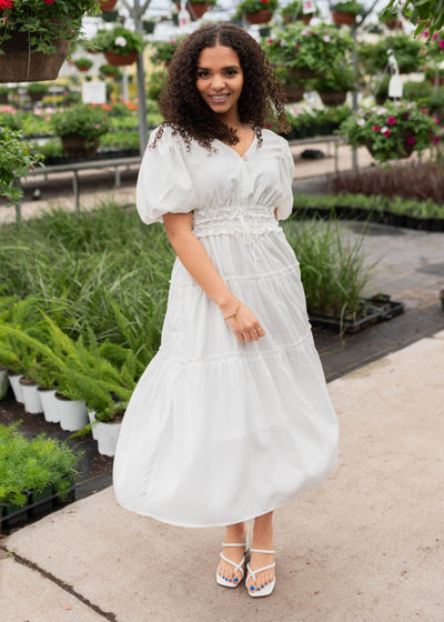 Short sleeve ivory vneck dress