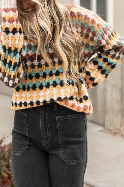 Multi sweater with long sleeves and round neck