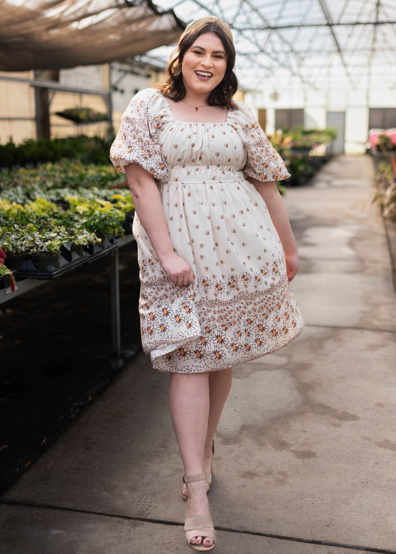 Short sleeve plus size beige daisy dress