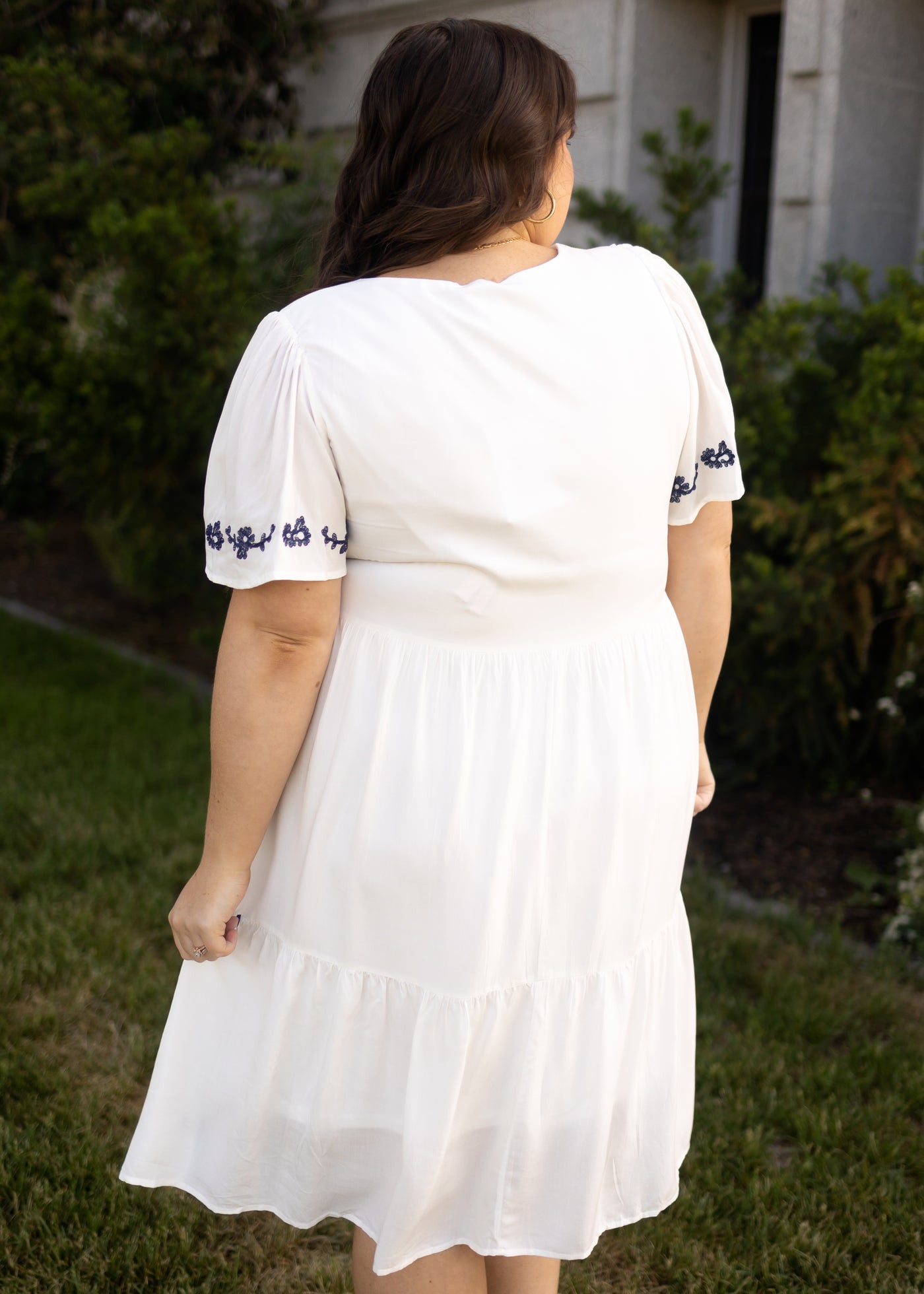 Plus size white dress with blue embroidery