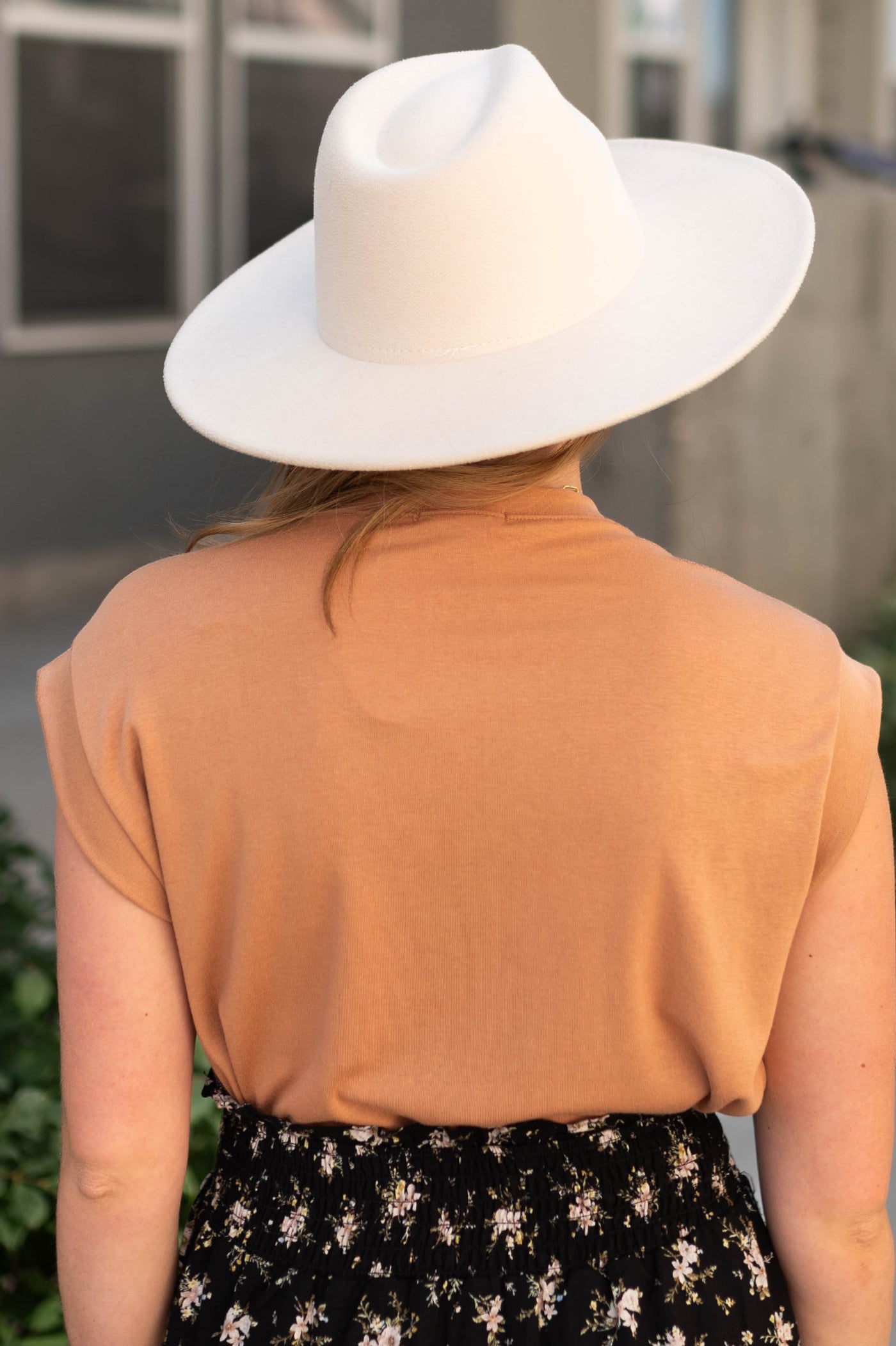 Back view of a tan top