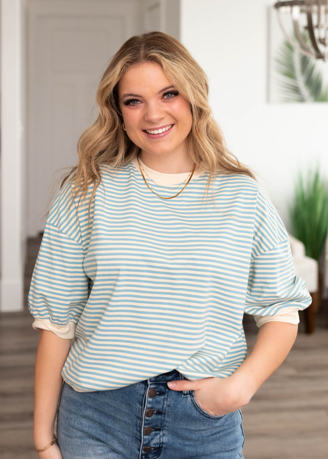 Short sleeve blue stripe top