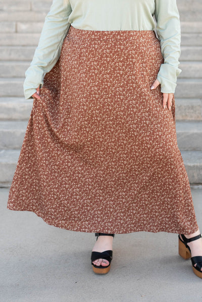 Plus size chestnut floral skirt that is long