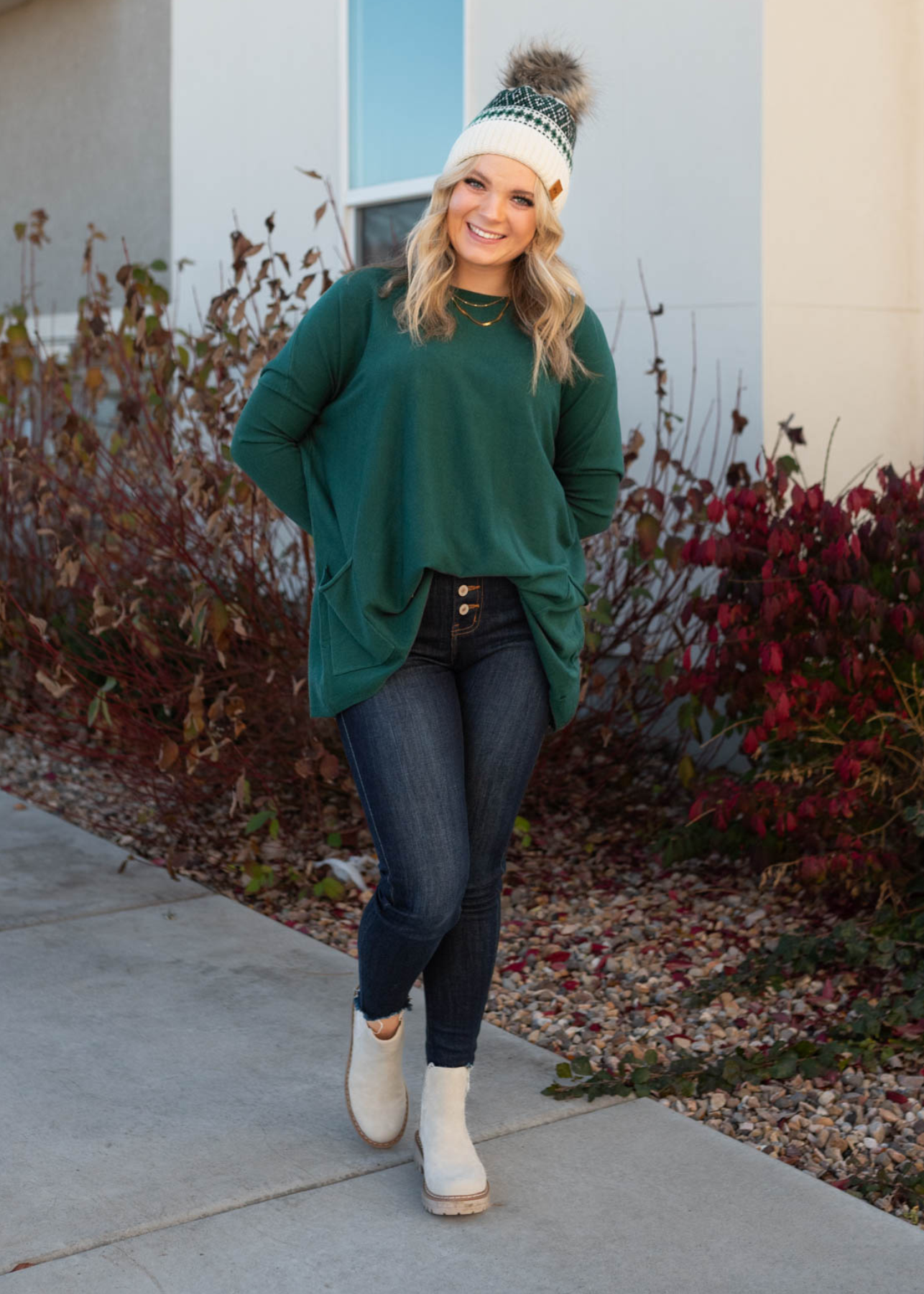 Kelly hunter green pocket sweater