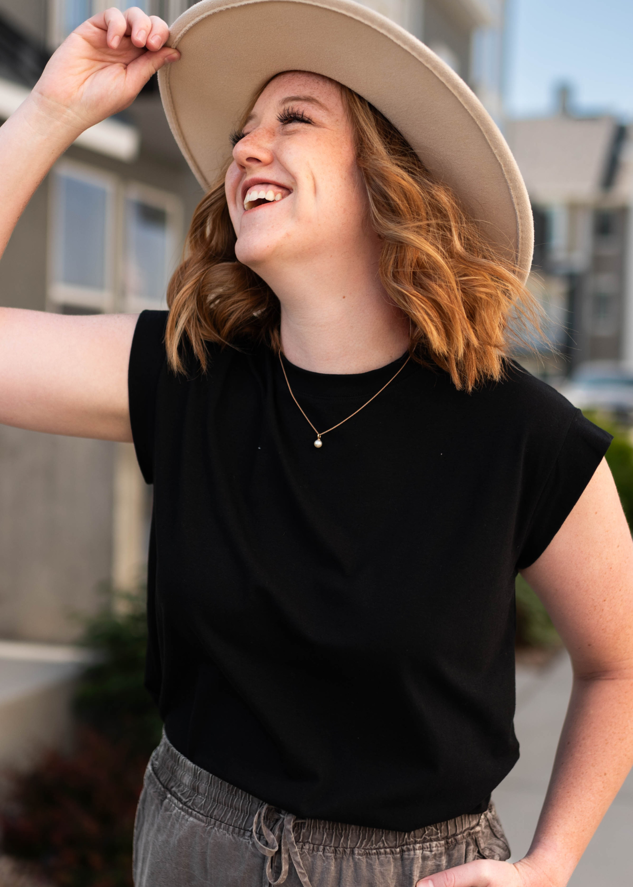Medium black top