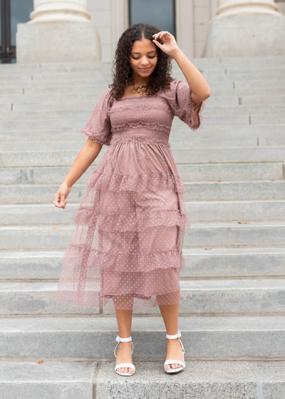 Dusty rose dress with short sleeves