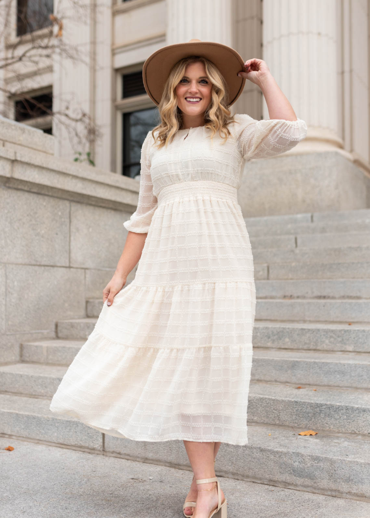 Short sleeve cream glitter maxi dress