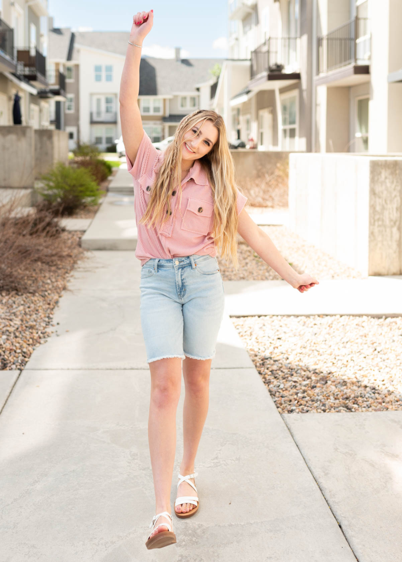 Mauve button down top with short sleeves
