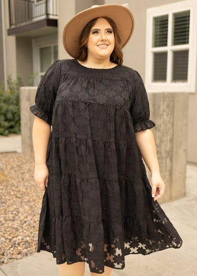 Short sleeve plus size black dress