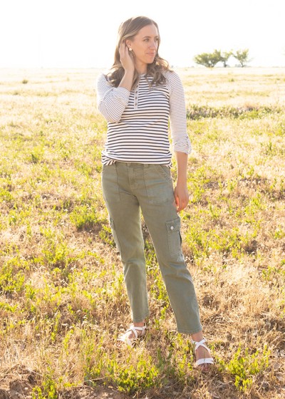 Army green jeans with pockets