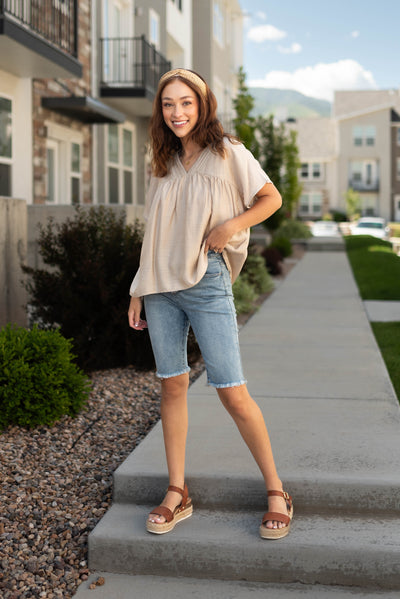 Short sleeve beige top with v-neck