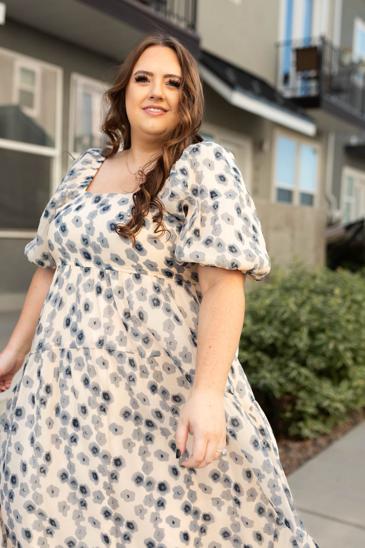 Plus size blue dress with short sleeves