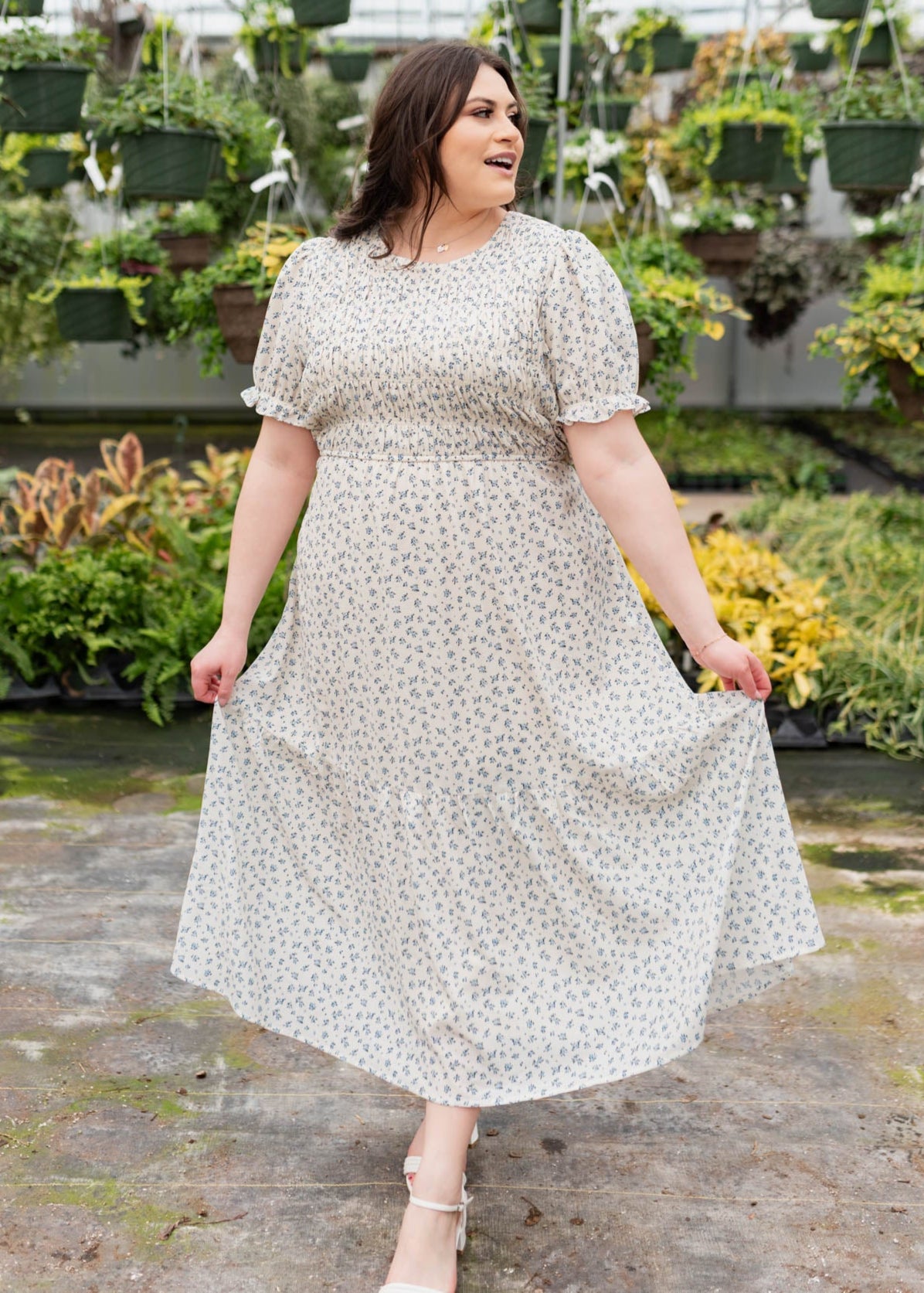 Short sleeve blue flroal smocked dress in plus size