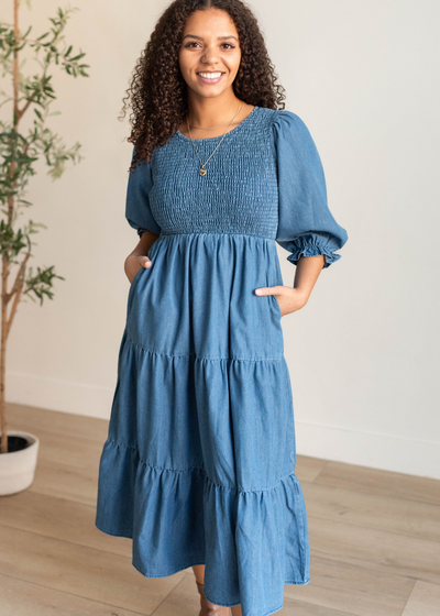 Tiered skirt with pockets on the vintage denim dress