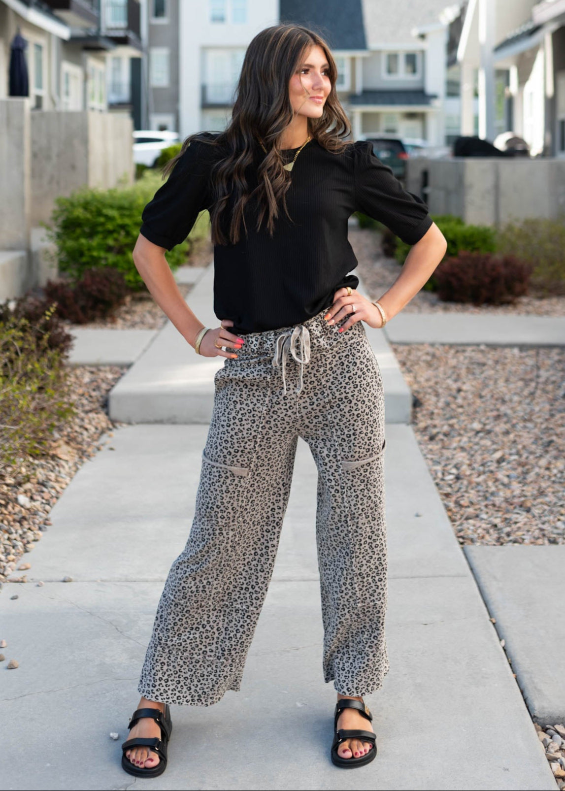 Tie at the waist ash brown leopard pants