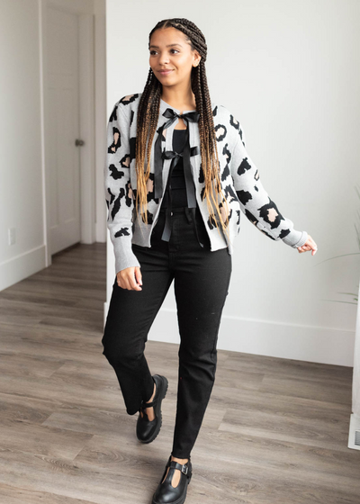 Grey leopard cardigan with long sleeves