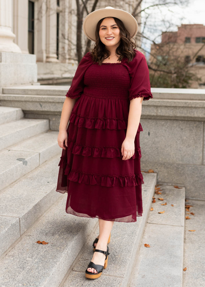 Short sleeve plus size burgundy tiered dress