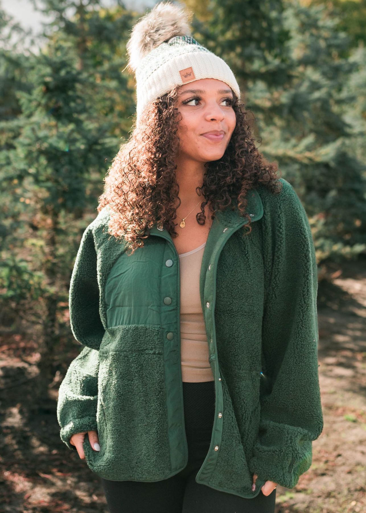 Hunter green fleece jacket with pockets