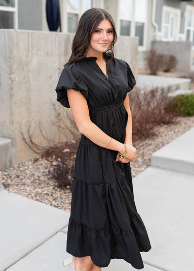 Short sleeve black puff sleeve dress