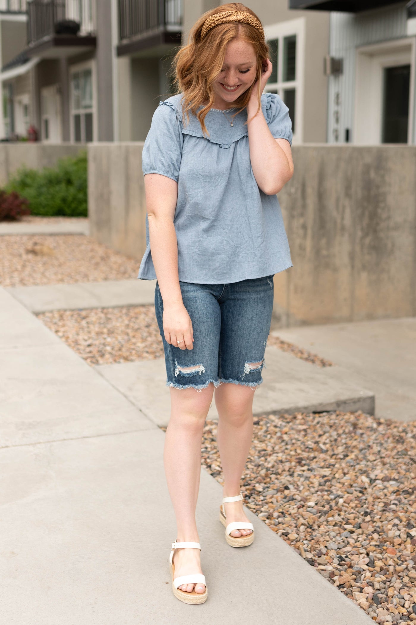 Short sleeve chambray top