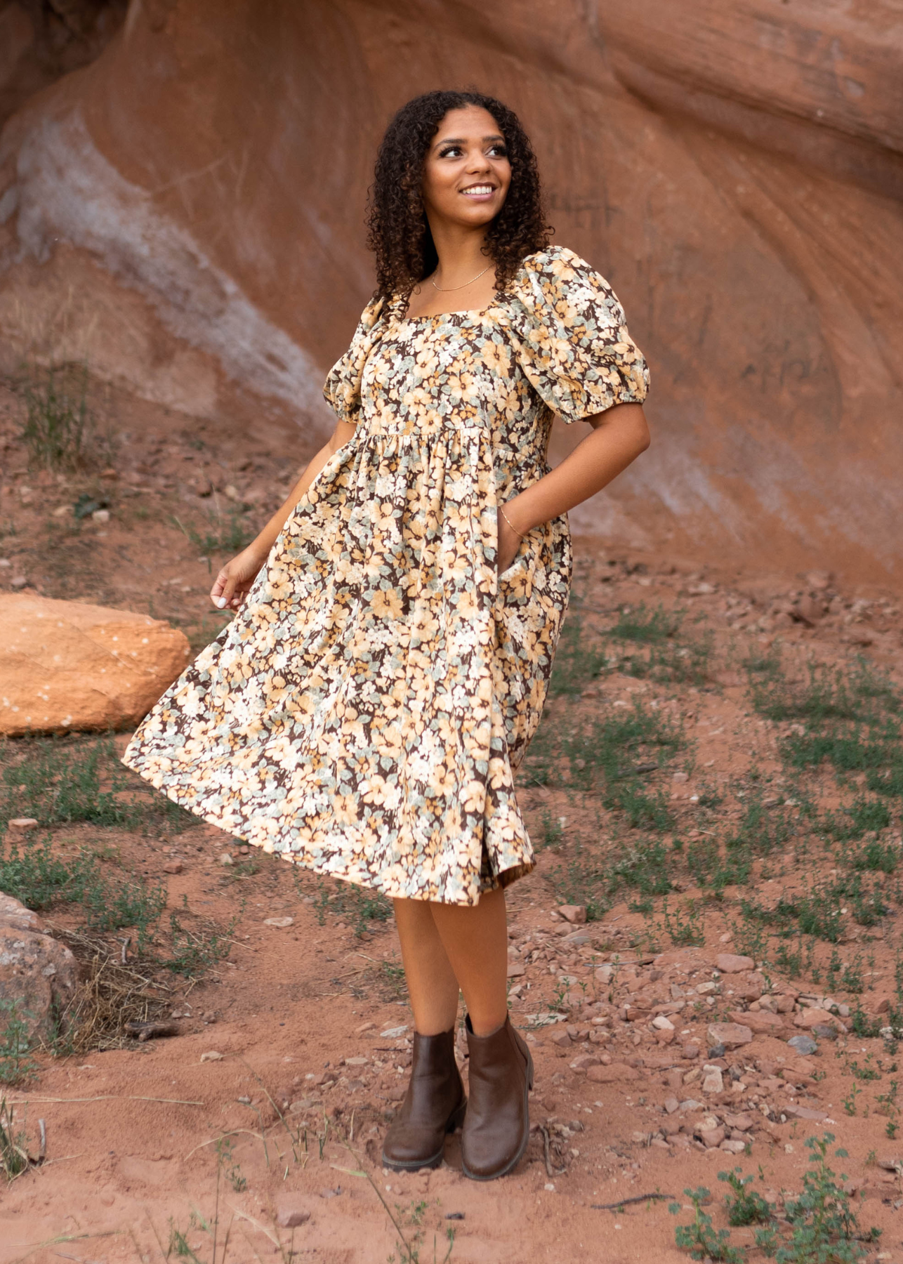 Short sleeve high waisted brown floral dress