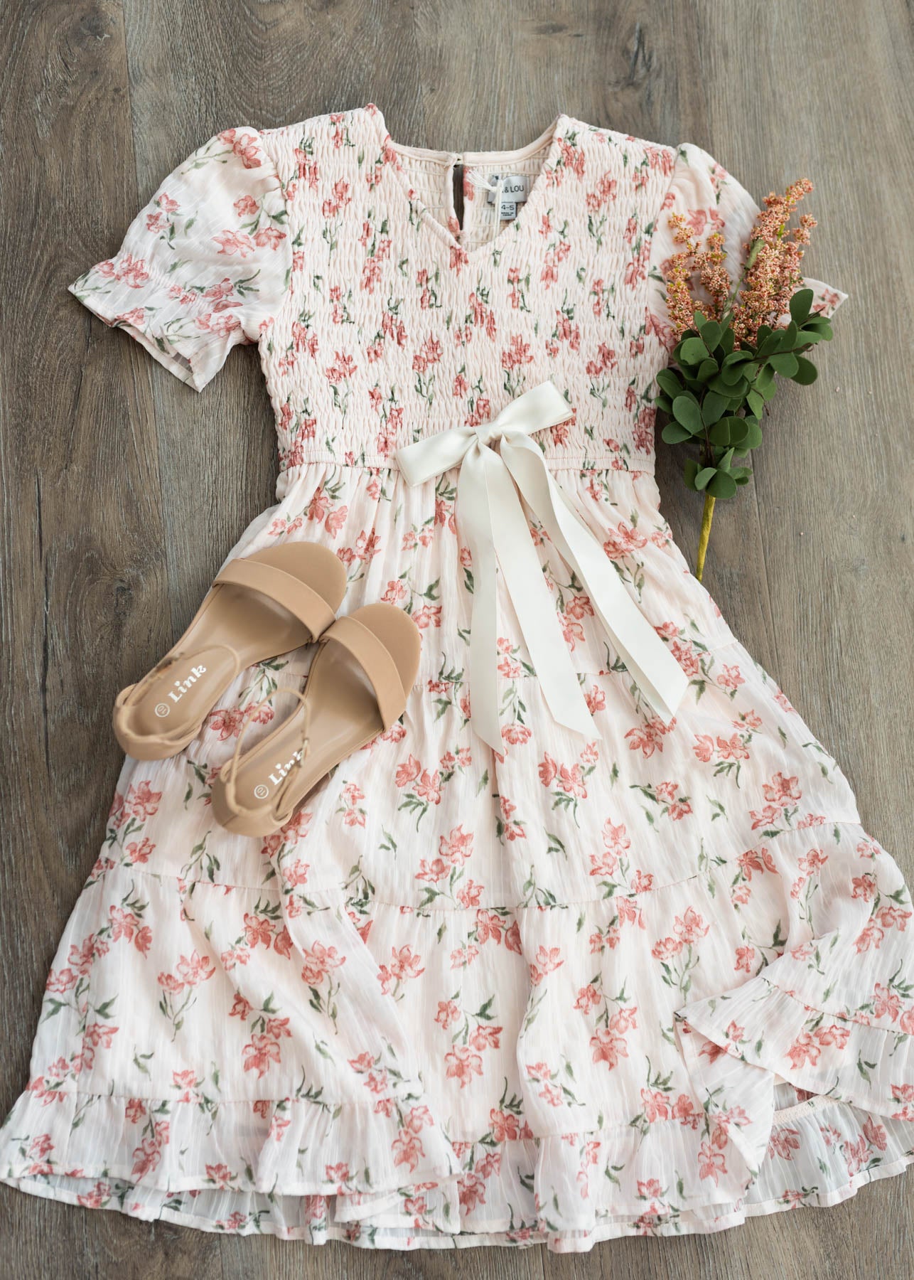 Ankle strap nude little girl heel