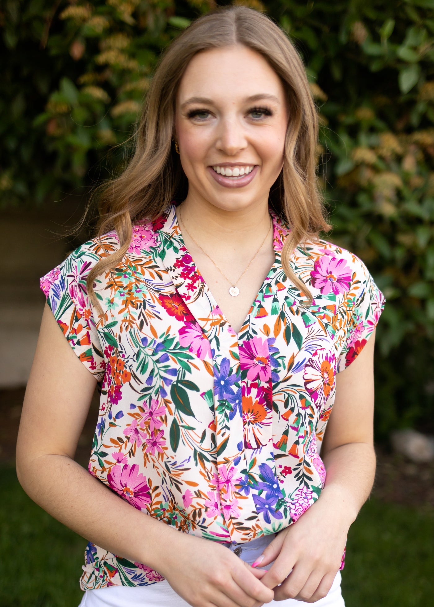 Short sleeve floral top