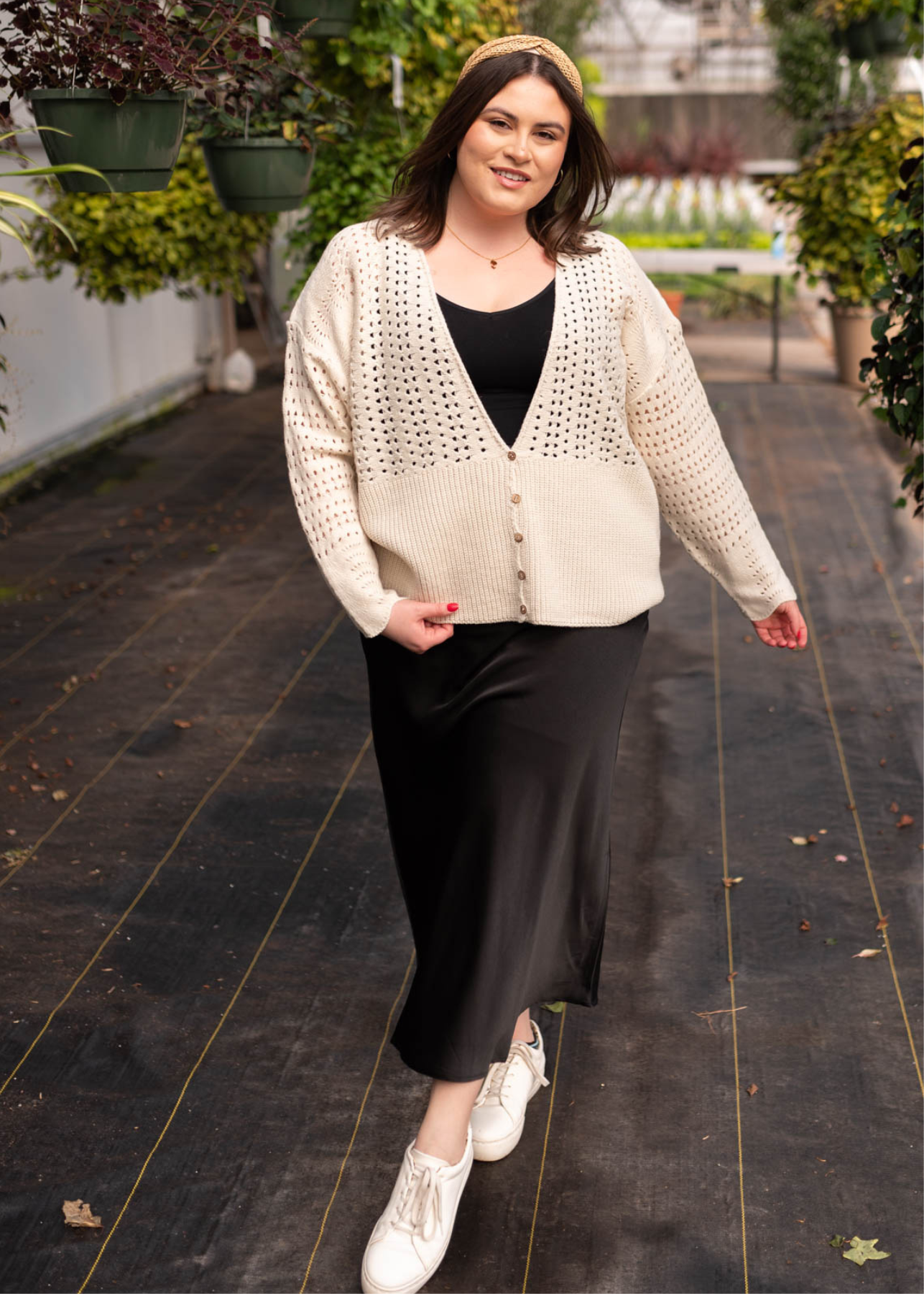 Plus size ivory knitted cardigan